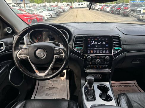 Used 2019 Jeep Grand Cherokee Summit AWD/4WD image 19