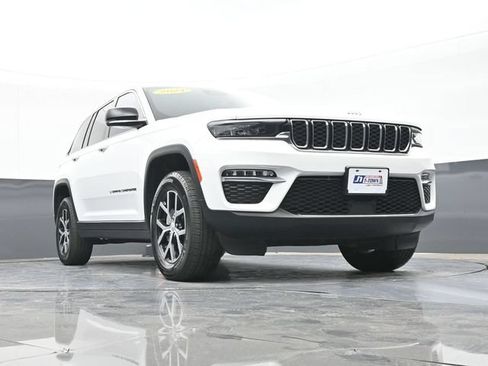 Used 2024 Jeep Grand Cherokee Limited w/ Trailer Tow Package AWD/4WD image 53