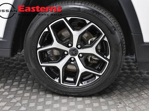 Used 2025 Jeep Compass Limited AWD/4WD image 30