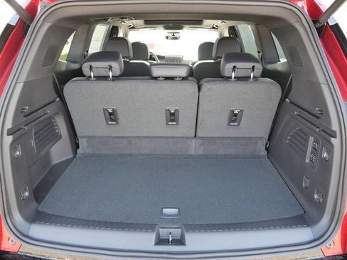New 2026 GMC Acadia Denali w/ Super Cruise Package AWD/4WD image 36