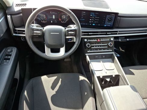 Used 2024 Hyundai Santa Fe SE FWD image 11