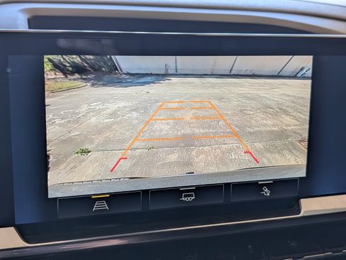 Used 2023 Chevrolet Silverado 1500 LT w/ Convenience Package II image 26