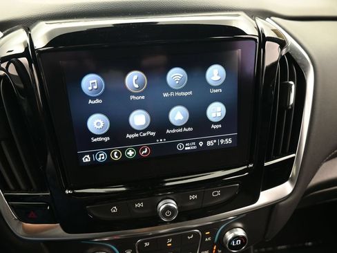 Used 2023 Chevrolet Traverse LT FWD image 24