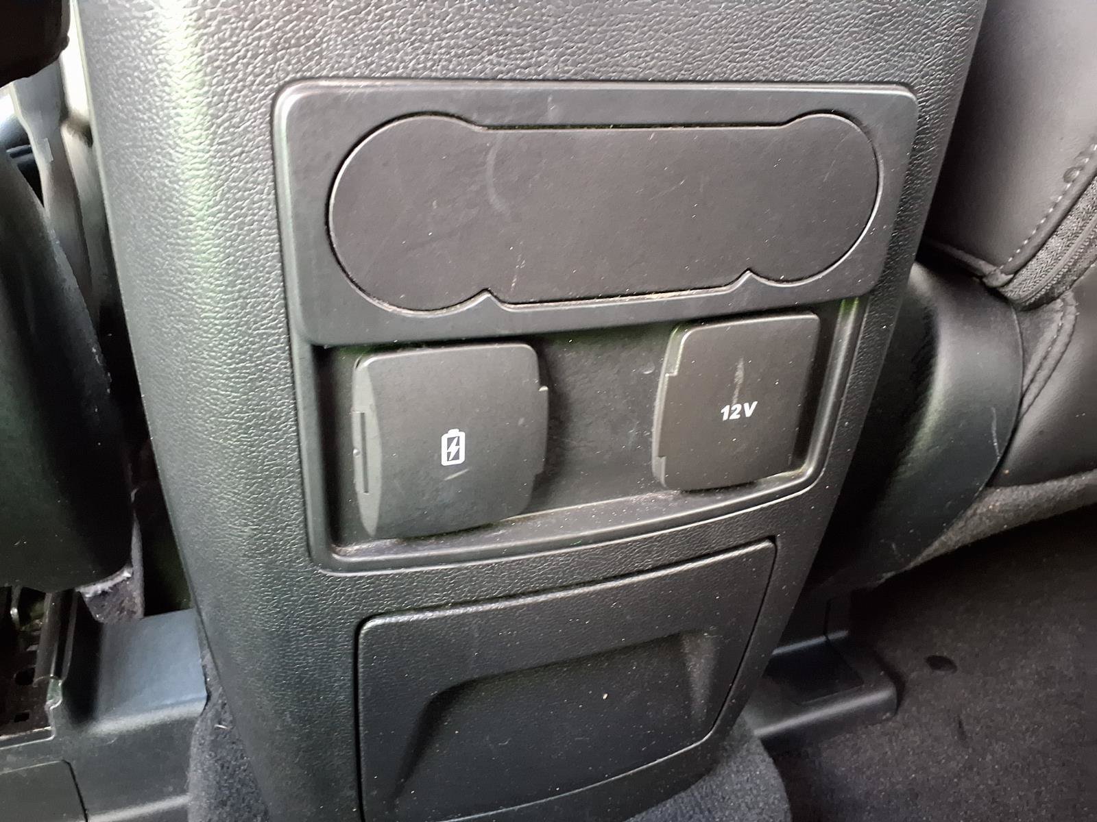 Used 2023 Ford Explorer XLT w/ Equipment Group 202A RWD image 28