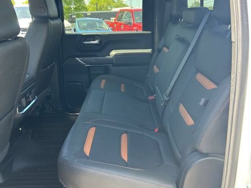 Used 2022 GMC Sierra 2500 AT4 w/ AT4 Preferred Package AWD/4WD image 16