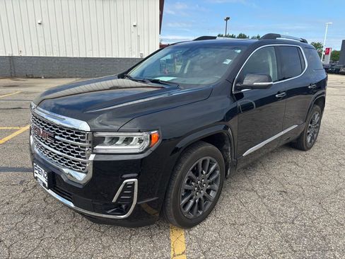 Used 2023 GMC Acadia Denali w/ Black Diamond Edition AWD/4WD image 3