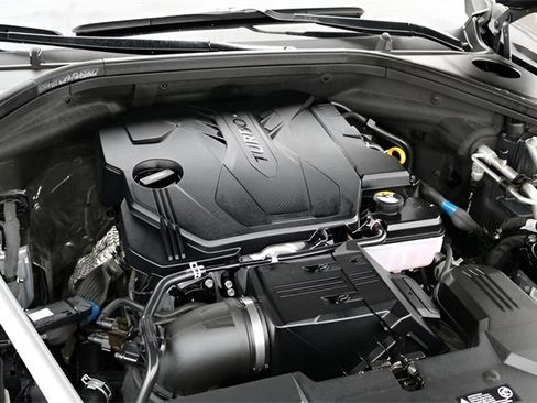 Used 2024 Genesis GV70 2.5T w/ Sport Prestige Package image 24