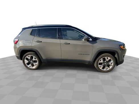 Used 2020 Jeep Compass Limited AWD/4WD image 3