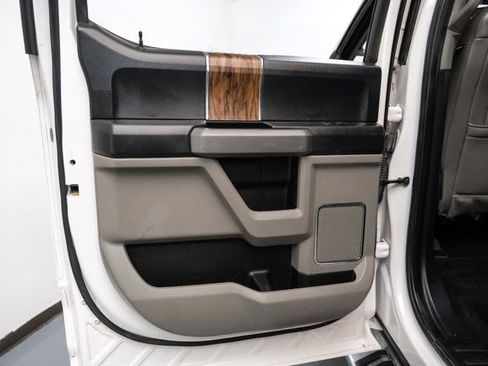 Used 2019 Ford F150 Lariat w/ Equipment Group 502A Luxury image 38