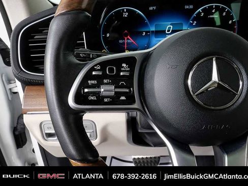 Used 2022 Mercedes-Benz GLS 450 4MATIC image 10