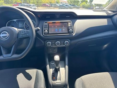 Certified 2025 Nissan Kicks Play S FWD image 19