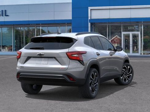 New 2026 Chevrolet Trax RS FWD image 4