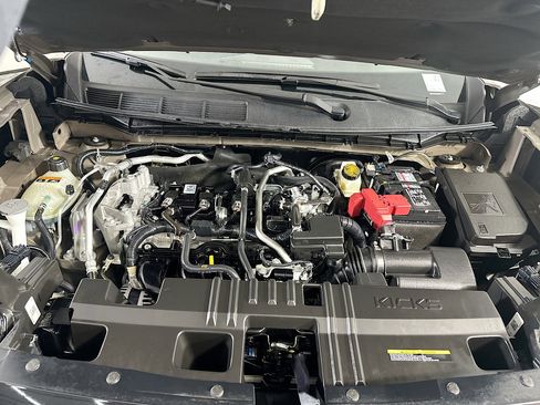 Used 2025 Nissan Kicks S image 32