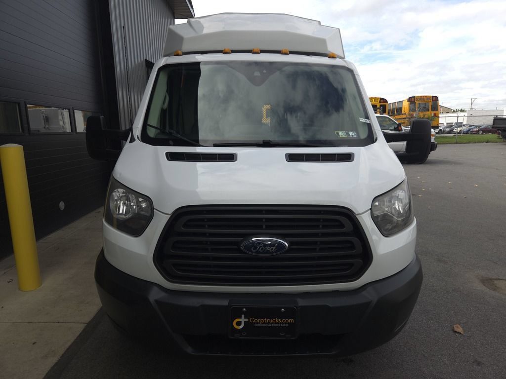 Used 2018 Ford Transit 250 138 RWD image 2