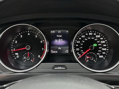 Used 2021 Volkswagen Tiguan S image 23