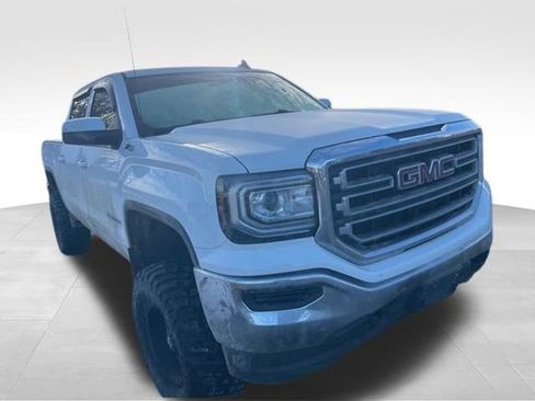 Used 2018 GMC Sierra 1500 SLE image 6
