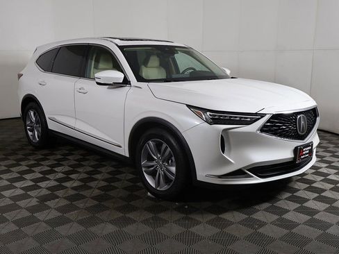 Used 2023 Acura MDX SH-AWD image 2