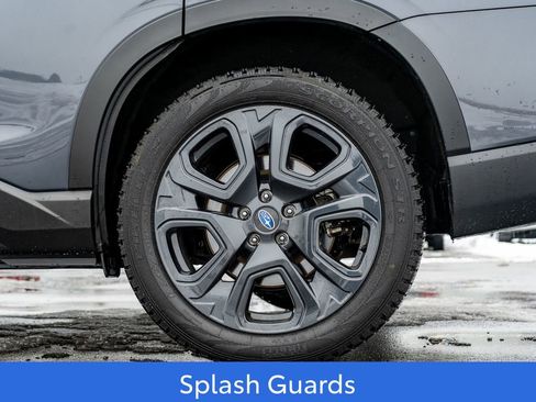 Used 2023 Subaru Ascent Onyx Edition image 9