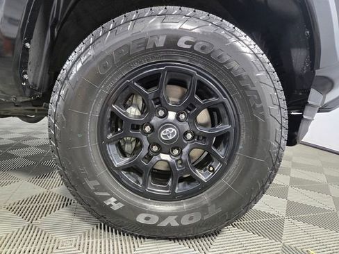 Used 2022 Toyota Tacoma SR5 image 14