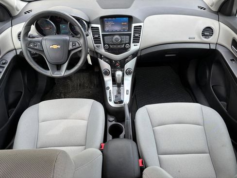Used 2015 Chevrolet Cruze LT w/ Enhanced Safety Package image 8