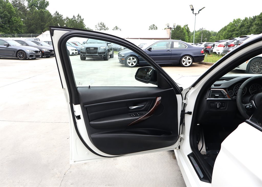 Used 2014 BMW 328i Sedan RWD image 33