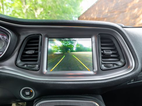 Used 2017 Dodge Challenger SXT Plus RWD image 12