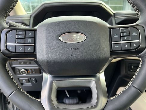 New 2024 Ford Expedition Max Platinum image 25