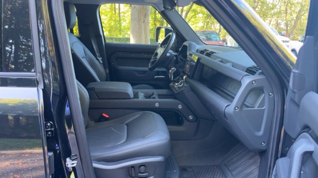 Certified 2025 Land Rover Defender 110 S AWD/4WD image 11