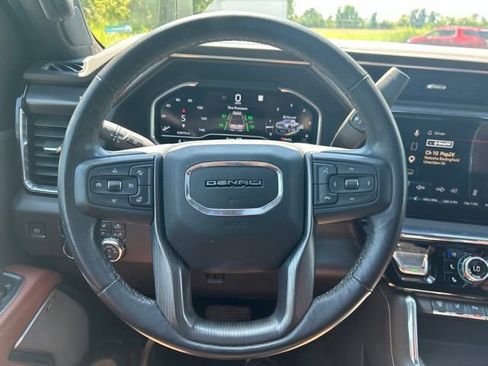 Used 2024 GMC Sierra 2500 Denali Ultimate w/ Max Trailering Package AWD/4WD image 11