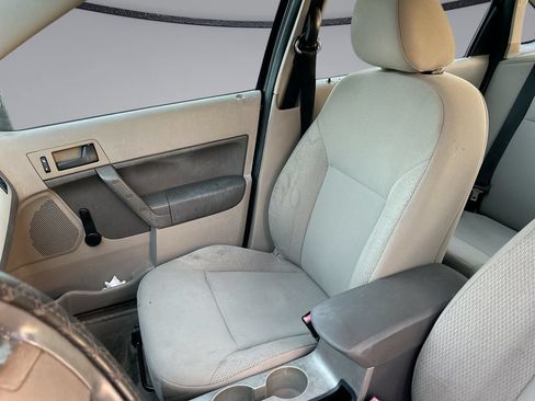 Used 2010 Ford Focus S FWD image 23