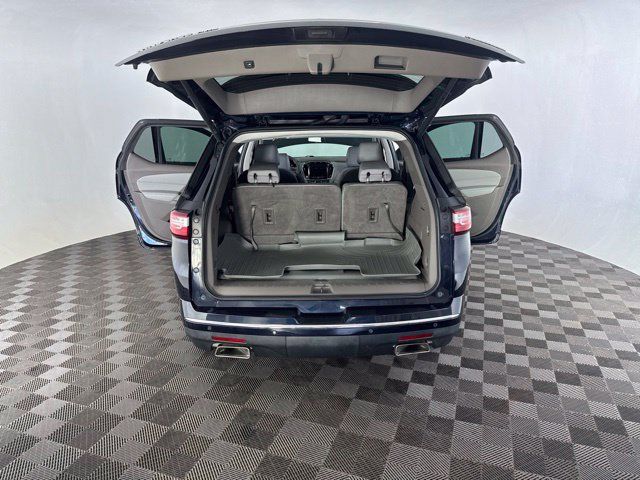 Used 2020 Chevrolet Traverse Premier w/ LPO, Roadside Safety Package AWD/4WD image 17