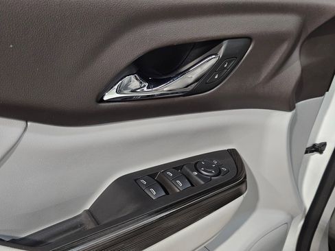 Used 2017 GMC Acadia SLT FWD image 21