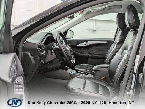 Used 2024 Ford Escape Platinum AWD/4WD image 3
