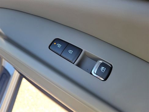 New 2026 Kia Carnival SX image 11