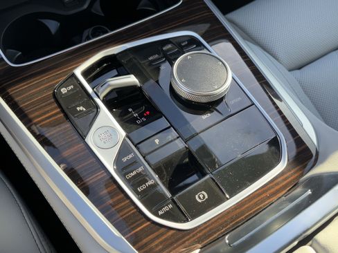 Used 2026 BMW X5 sDrive40i w/ Premium Package image 29