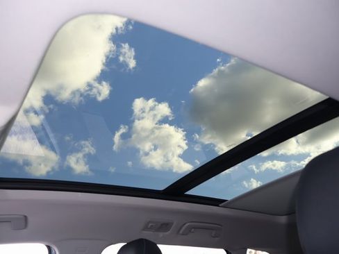 New 2026 Volkswagen Taos SE image 27