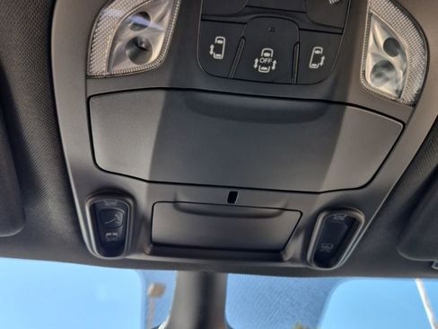 New 2025 Chrysler Pacifica Limited w/ Trailer Tow Group image 49