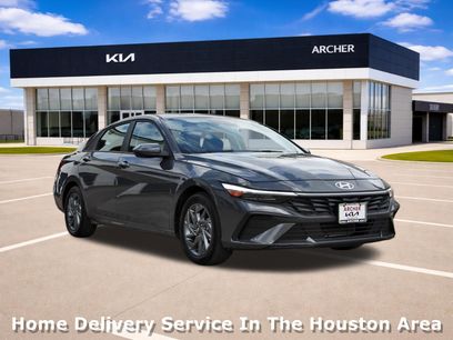 Used 2024 Hyundai Elantra SEL