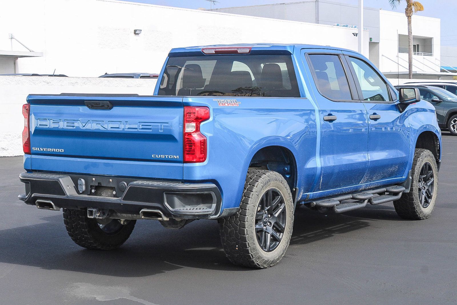 Used 2022 Chevrolet Silverado 1500 Custom Trail Boss AWD/4WD image 4