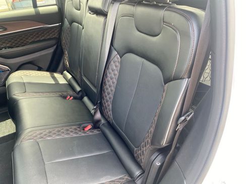 Used 2023 Jeep Grand Cherokee Summit w/ Advanced Protech Group IV AWD/4WD image 13