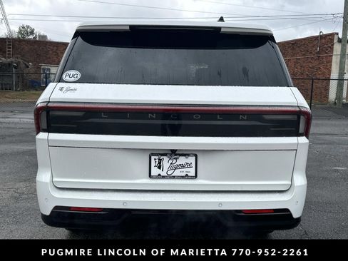 New 2026 Lincoln Navigator Reserve AWD/4WD image 6