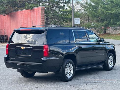 Used 2018 Chevrolet Suburban LT AWD/4WD image 6