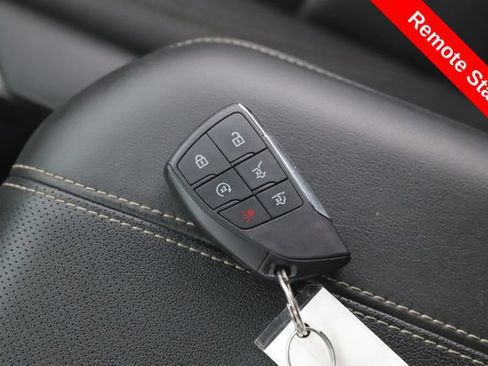 Used 2025 GMC Yukon XL Elevation w/ LPO, Floor Liner Package AWD/4WD image 3