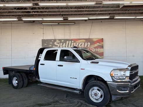 Used 2022 RAM 3500 Tradesman w/ Chrome Appearance Group image 10