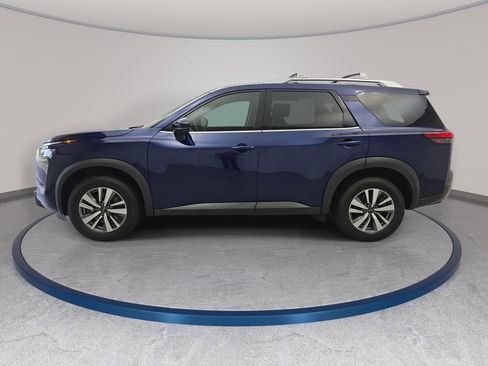Certified 2023 Nissan Pathfinder SL AWD/4WD image 8