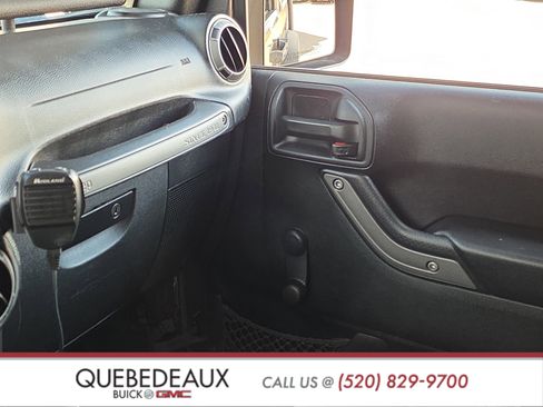 Used 2017 Jeep Wrangler Sport AWD/4WD image 25