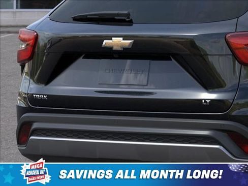 New 2026 Chevrolet Trax LT w/ Driver Confidence Package FWD image 14