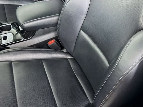 Certified 2024 Kia Telluride S w/ S Sunroof Package AWD/4WD image 19