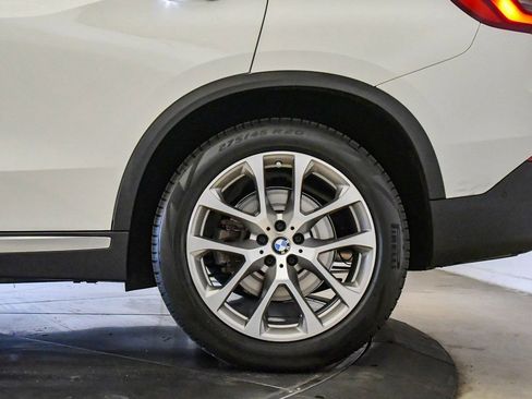 Certified 2022 BMW X5 xDrive40i w/ Parking Assistance Package image 10