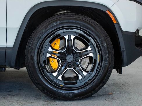 Used 2023 Rivian R1S Adventure AWD/4WD image 12